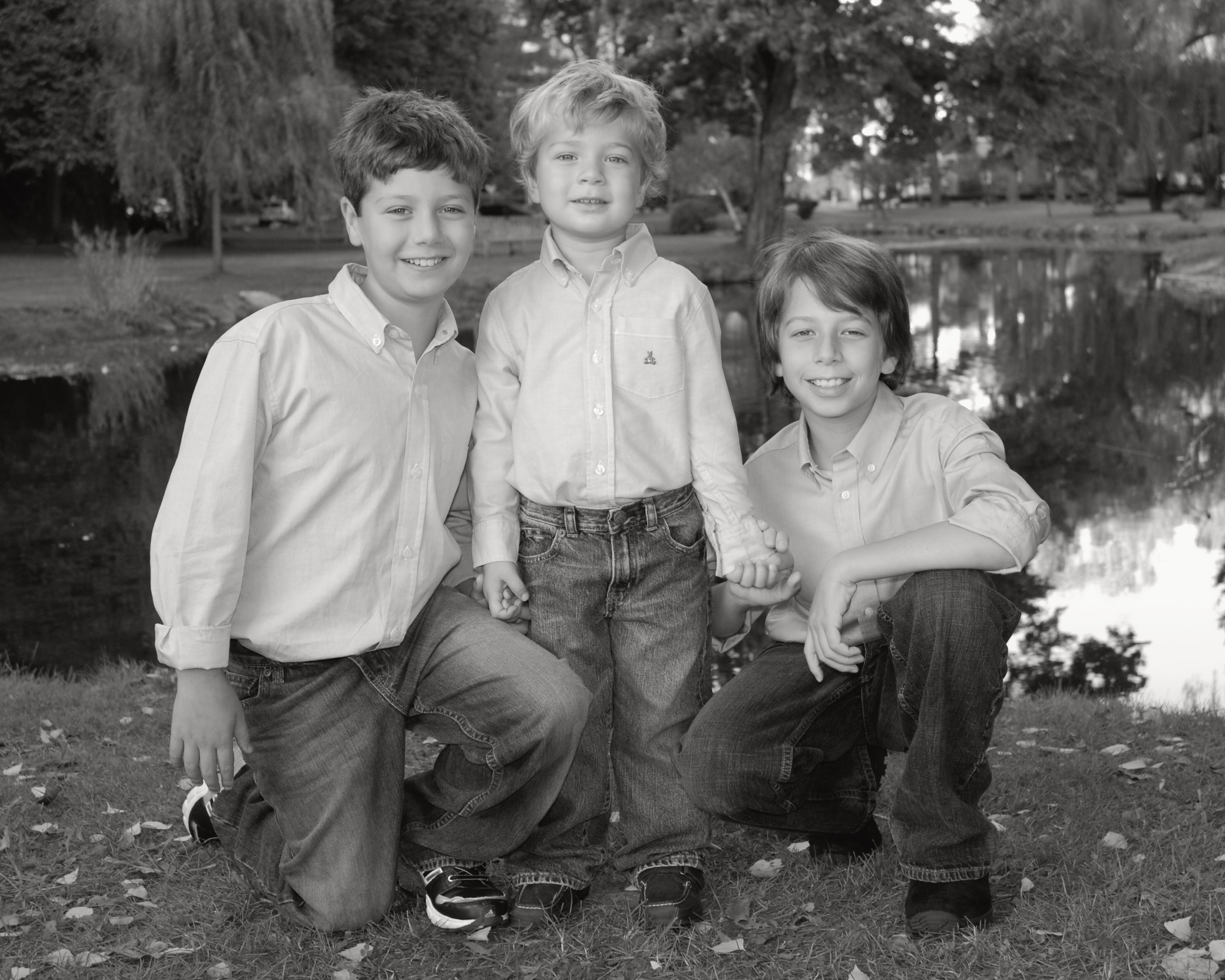 CSC_0111boysbw.jpg