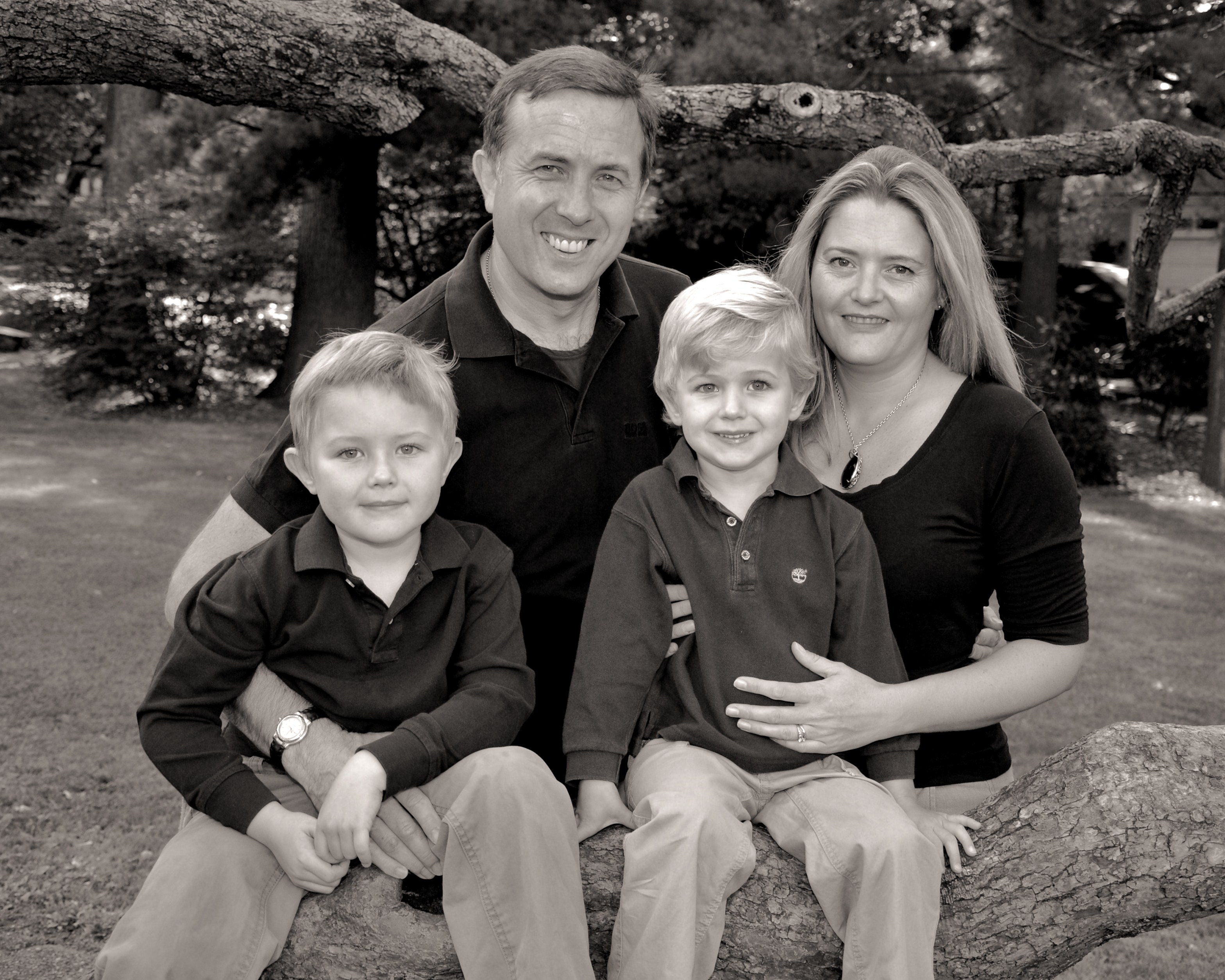 DSC_0194bwwatsfamily.jpg
