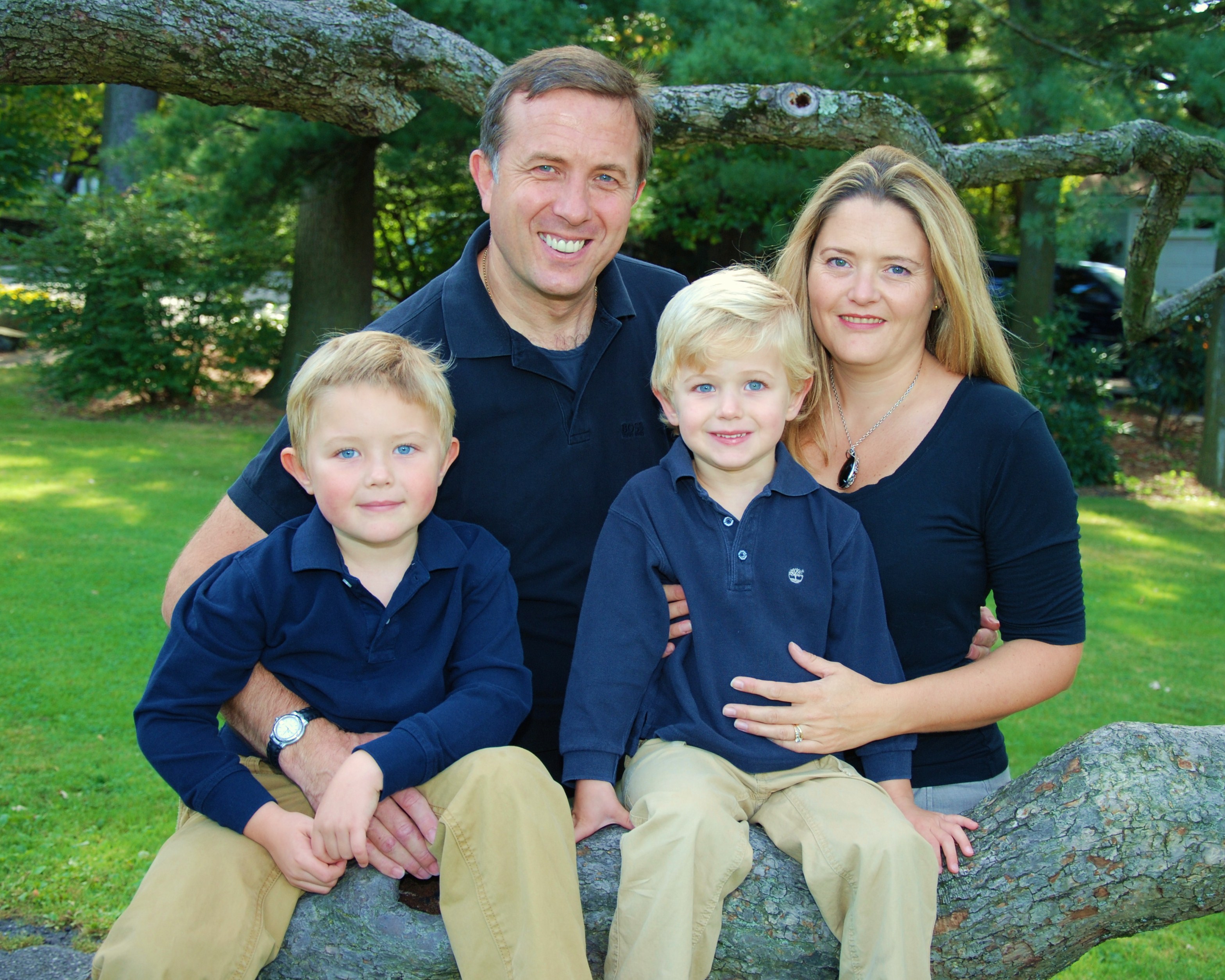 DSC_0194colorblockfamily.jpg